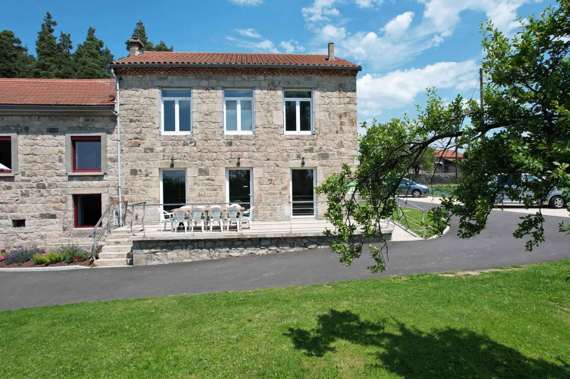 La Bonne Adresse Hotel Sainte-Sigolene Exterior photo